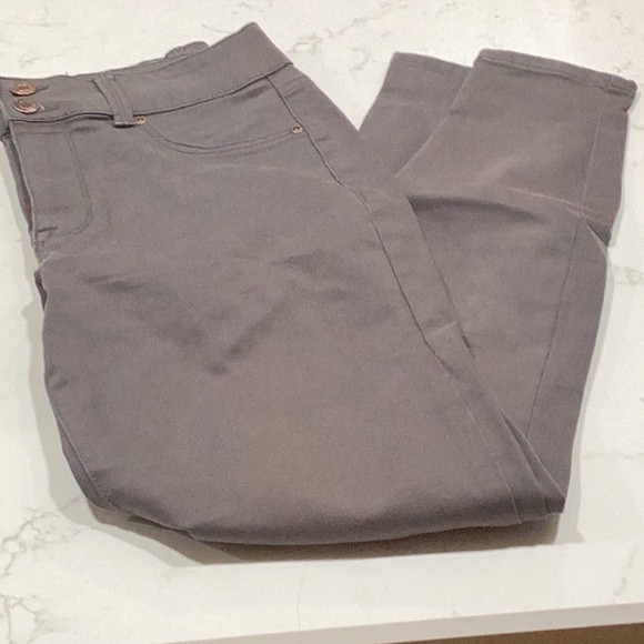 Grey jeans by Maurices - Picture 1 of 4